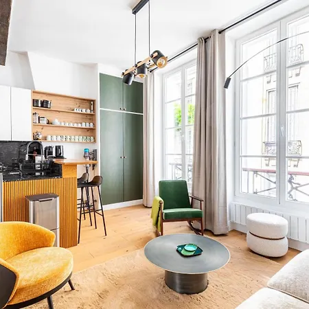 Guestready - Parisian Charm Near Notre-dame פריז